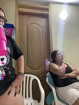 Snapshot of alissonfernandez_ chatting on 03-12-26, 02:29 alissonfernandez online show from 03-12-26, 02:29