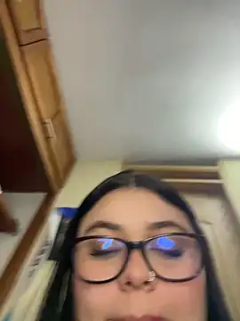 alissonfernandez  online show from 03-25-26, 10:32