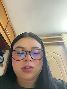 alissonfernandez  online show from 04-02-26, 11:08