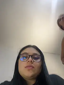 alissonfernandez  online show from 04-25-26, 05:10