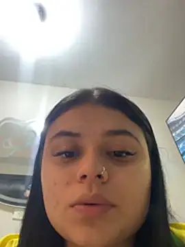 Snapshot of alissonfernandez_ chatting on 06-24-26, 09:36 alissonfernandez online show from 06-24-26, 09:36