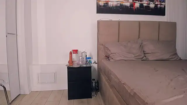 LunaMystyque online show from 11-08-25, 04:07