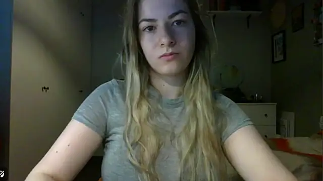 Snapshot of ROSIEx_sweet chatting on 11-14-25, 07:51 ROSIEx sweet online show from 11-14-25, 07:51