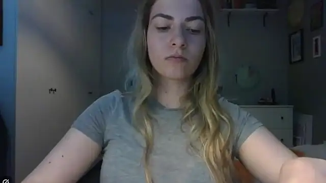 Snapshot of ROSIEx_sweet chatting on 07-14-26, 10:21 ROSIEx sweet online show from 07-14-26, 10:21
