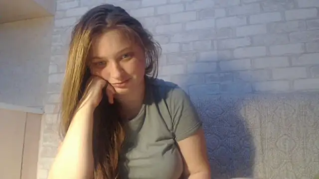 Snapshot of kila_lo chatting on 01-12-26, 11:43 kila lo online show from 01-12-26, 11:43