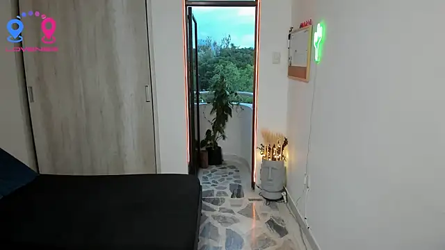 Snapshot of Travis_bakers chatting on 09-20-25, 10:44 Travis bakers online show from 09-20-25, 10:44