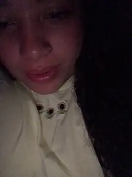 Snapshot of Julieta_333 chatting on 03-20-25, 09:04 Julieta 333 online show from 03-20-25, 09:04