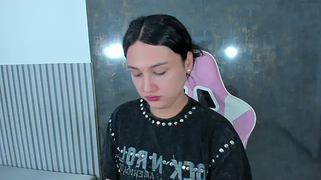 Snapshot of lana_boomer chatting on 11-11-25, 08:09 lana boomer online show from 11-11-25, 08:09