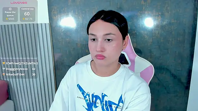 Snapshot of lana_boomer chatting on 01-08-26, 08:33 lana boomer online show from 01-08-26, 08:33