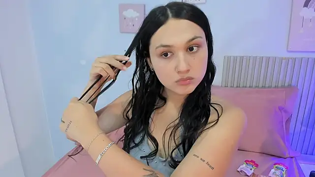 lana boomer online show from 06-19-26, 08:01