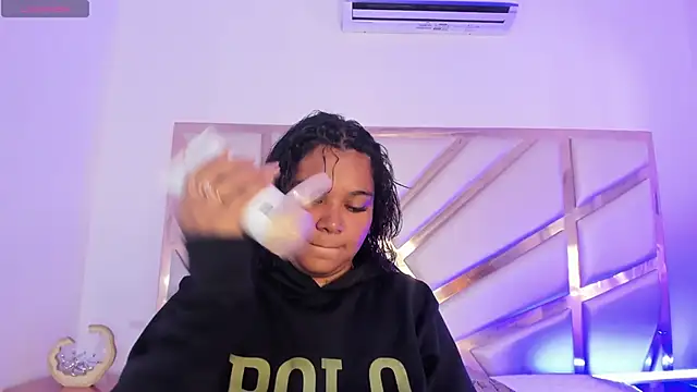 Carolina Evanss online show from 09-16-25, 11:44