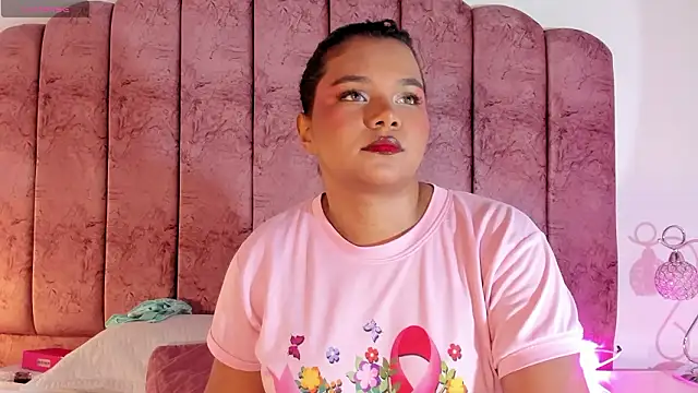 Snapshot of Carolina_Evanss chatting on 02-04-26, 03:56 Carolina Evanss online show from 02-04-26, 03:56