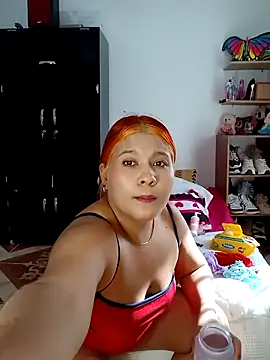 Snapshot of Stylevoluptuousvycky chatting on 03-20-26, 09:08 Stylevoluptuousvycky online show from 03-20-26, 09:08