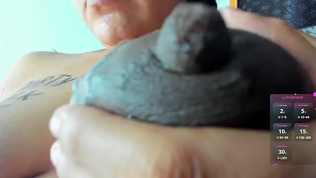 Venus Blackk online show from 03-14-25, 10:49