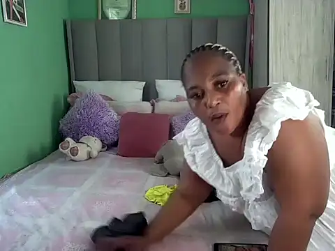 SexyEbony37X online show from 06-25-26, 07:35
