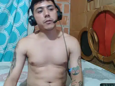 Snapshot of Horny_dirty_boy chatting on 12-13-24, 04:22 Horny dirty boy online show from 12-13-24, 04:22