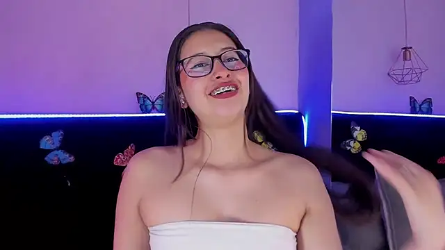 Anastasia Whitee online show from 02-15-26, 02:30