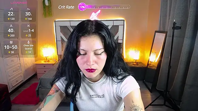 Kate Laurence  online show from 12-30-24, 03:58