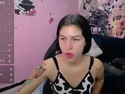 Kate Laurence  online show from 02-08-25, 08:53