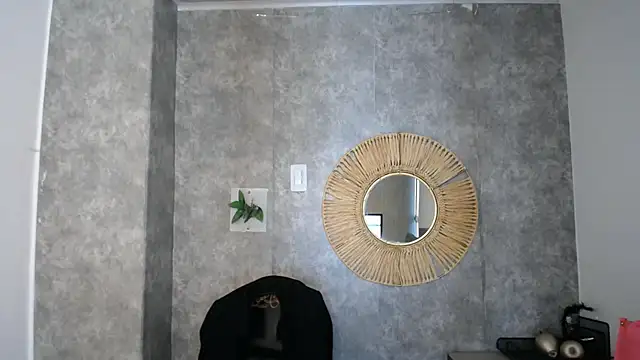 Snapshot of Tiffanny chatting on 01-16-25, 06:48 Tiffanny online show from 01-16-25, 06:48
