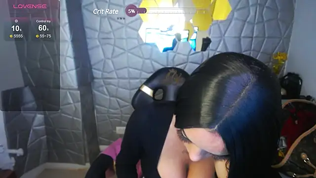 Snapshot of Tiffanny chatting on 02-28-25, 10:06 Tiffanny online show from 02-28-25, 10:06