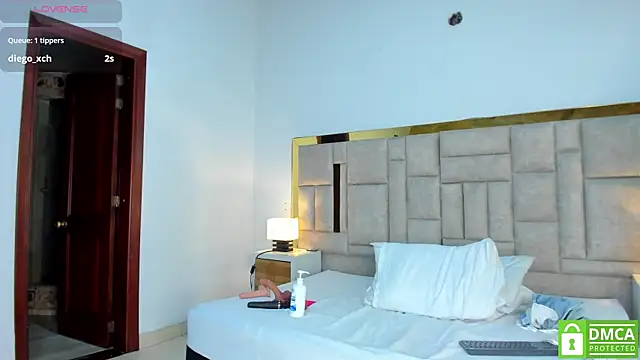 valtira nova online show from 04-21-26, 01:42