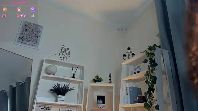 Snapshot of ZaraBluitt chatting on 02-26-26, 09:30 ZaraBluitt online show from 02-26-26, 09:30