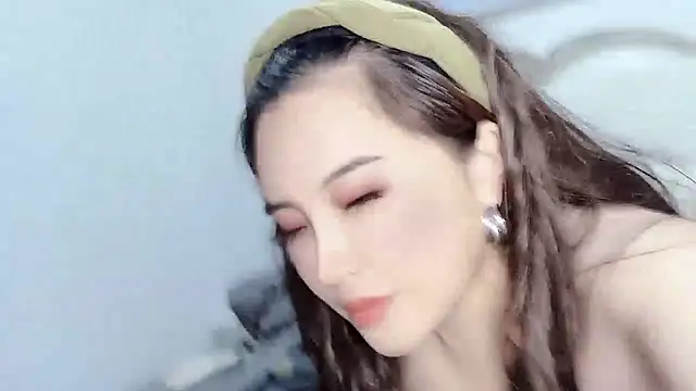 qiaomm online show from 12-10-24, 04:38