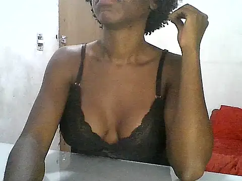 Snapshot of maisinha3193 chatting on 10-15-25, 02:22 maisinha3193 online show from 10-15-25, 02:22