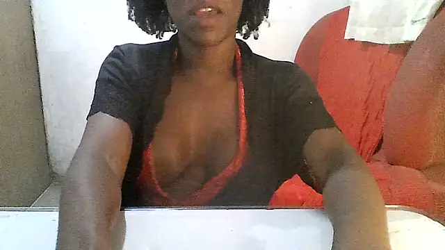maisinha3193 online show from 07-07-26, 11:31