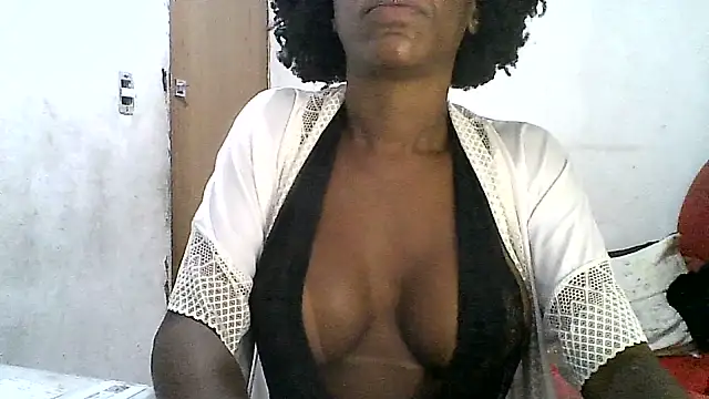 maisinha3193 online show from 07-28-26, 02:40