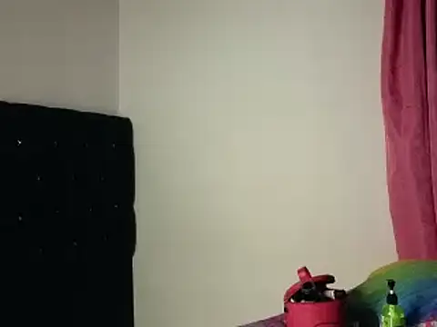 Snapshot of Sweet_xuee18 chatting on 02-26-25, 07:20 Sweet xuee18 online show from 02-26-25, 07:20