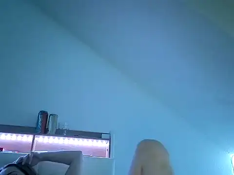 Snapshot of nicole77745 chatting on 03-11-26, 04:02 nicole77745 online show from 03-11-26, 04:02