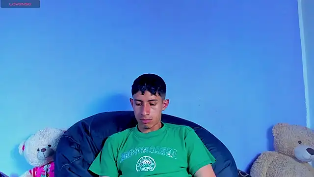 Snapshot of BIG_cockpether chatting on 11-05-25, 11:32 BIG cockpether online show from 11-05-25, 11:32