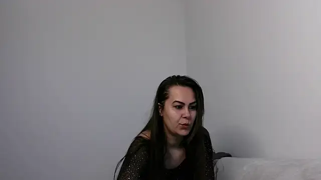 Snapshot of Antonia_1313 chatting on 02-16-25, 05:15 Antonia 1313 online show from 02-16-25, 05:15