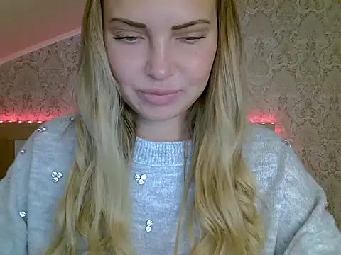 Snapshot of Lucky_Anna chatting on 01-06-25, 03:40 Lucky Anna online show from 01-06-25, 03:40