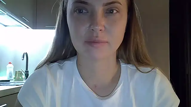 Snapshot of Lucky_Anna chatting on 10-27-25, 10:47 Lucky Anna online show from 10-27-25, 10:47