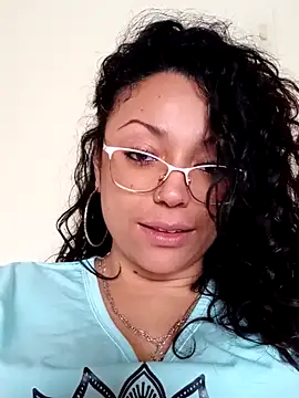 Snapshot of Lunavega1 chatting on 12-17-25, 08:26 Lunavega1 online show from 12-17-25, 08:26