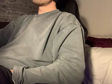 taallguyy 196 online show from 03-17-25, 07:04