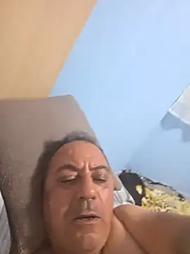 Snapshot of abdelhak33 chatting on 03-25-26, 11:00 abdelhak33 online show from 03-25-26, 11:00