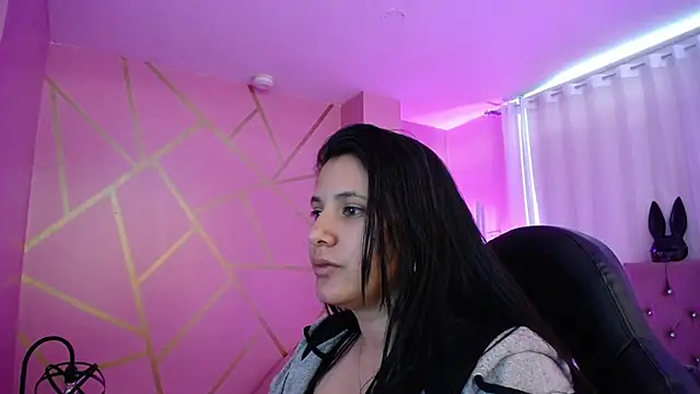 Snapshot of frreeya chatting on 01-22-25, 10:37 frreeya online show from 01-22-25, 10:37