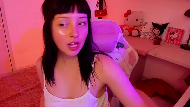 Snapshot of Francesca1_ chatting on 01-23-25, 06:56 Francesca1 online show from 01-23-25, 06:56