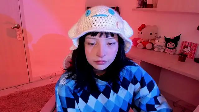 Snapshot of Francesca1_ chatting on 01-24-25, 03:24 Francesca1 online show from 01-24-25, 03:24