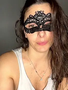 Snapshot of LeMagique- chatting on 01-15-26, 09:51 LeMagique- online show from 01-15-26, 09:51