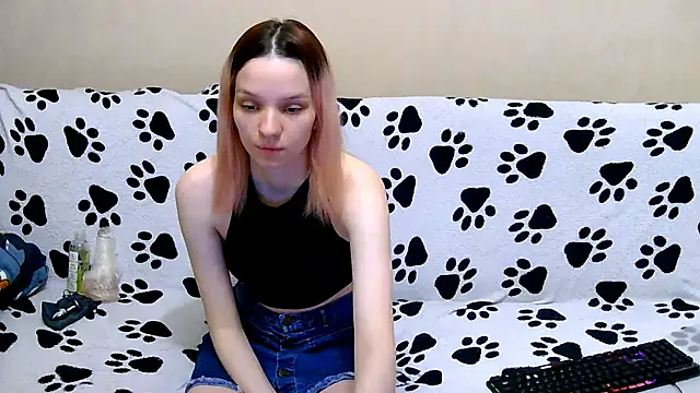 Snapshot of Ivy_Lester chatting on 03-14-26, 05:02 Ivy Lester online show from 03-14-26, 05:02