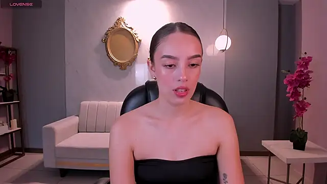 KaiaFerreira online show from 02-20-25, 12:04