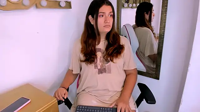 Valery Maravilla  online show from 01-05-25, 08:10