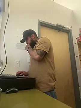 Snapshot of jr91esl chatting on 02-03-25, 01:41 jr91esl online show from 02-03-25, 01:41