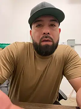 Snapshot of jr91esl chatting on 03-18-25, 02:25 jr91esl online show from 03-18-25, 02:25