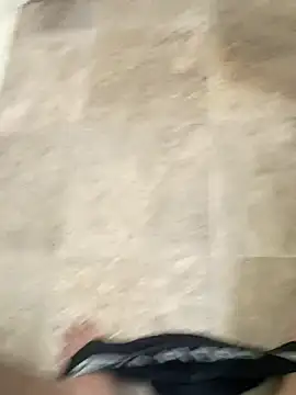 Snapshot of dvaughn3117 chatting on 01-06-26, 01:15 dvaughn3117 online show from 01-06-26, 01:15